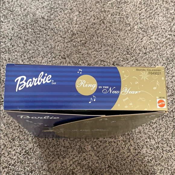 Barbie Ring in the New Year 🎀Final Price🎀 - Picture 7 of 7